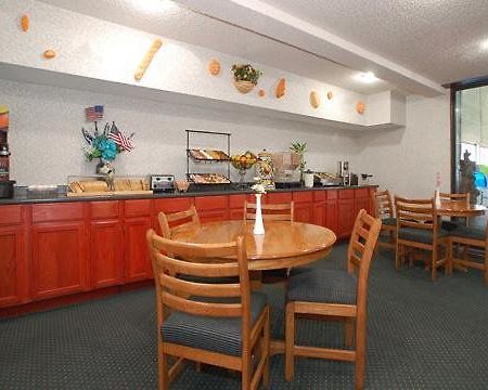 Premier Inn And Suites Erick Ristorante foto